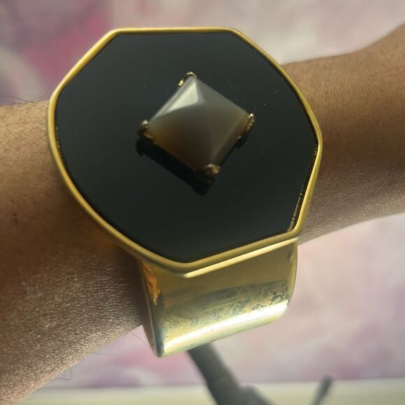 Vintage Vince Camuto Gold and Black Bracelet Cuff - Picture 5 of 6